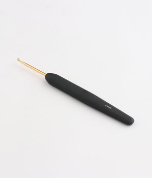 Gold Aluminium Crochet Hook with black soft feel handle_ knitpro_ 2.50mm