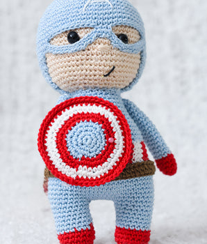 Crochet Captain America